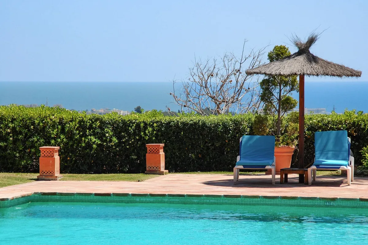 a7a6fe97-1244-4fe4-b13a-e1fc099b04ea