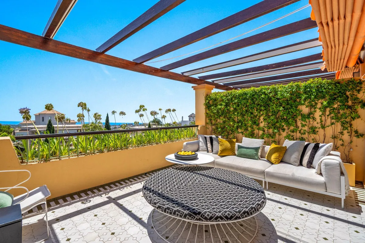 d8156590-baed-45f9-8f52-090acad16f68