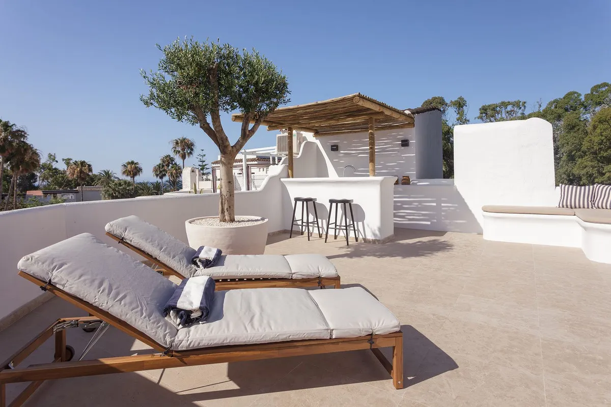 31c9081c-3d8a-4746-8e2c-09893b9a874f