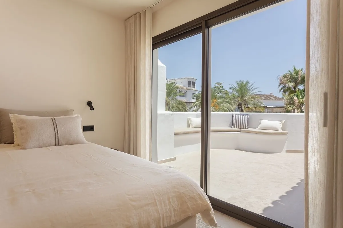 54727348-6f87-45b0-add4-a6defe0eb491