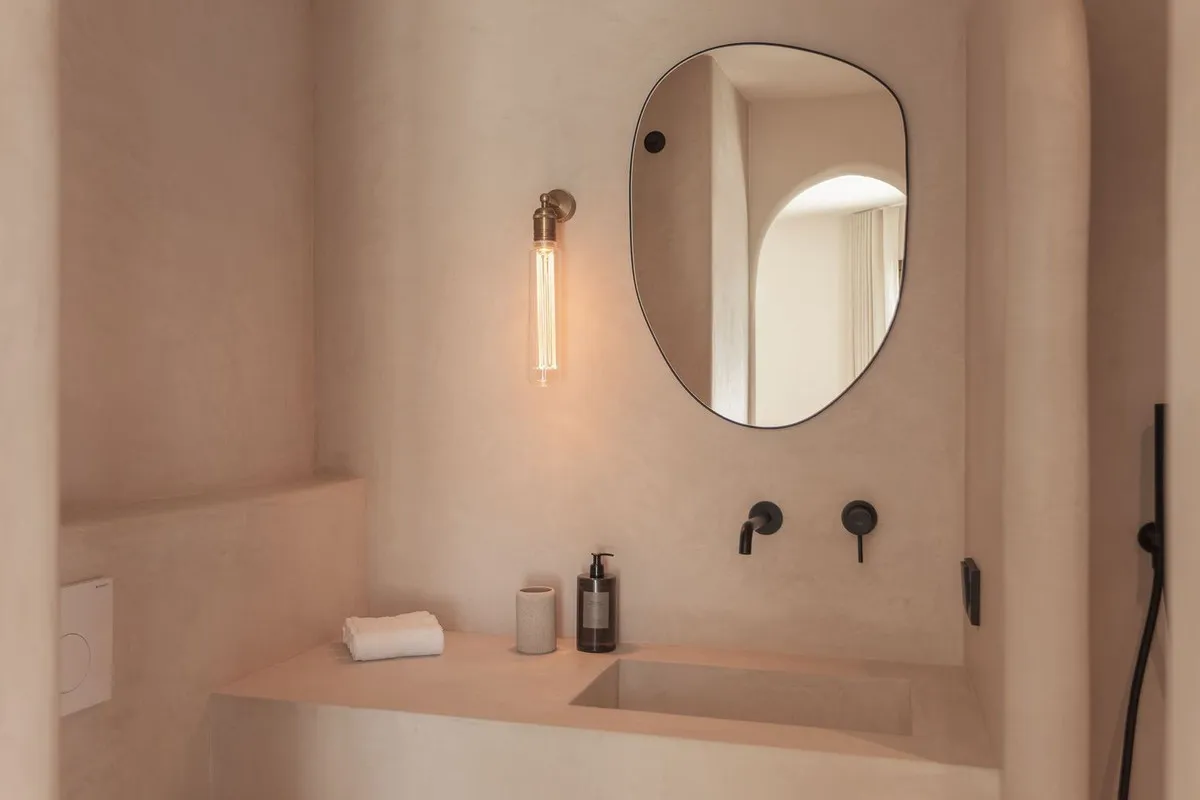 82f02021-cd8f-449c-aa6c-1842d3621a94