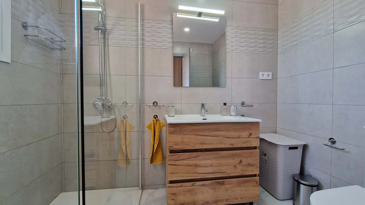 023dc112-0504-41d4-b707-83cdd7017ce4