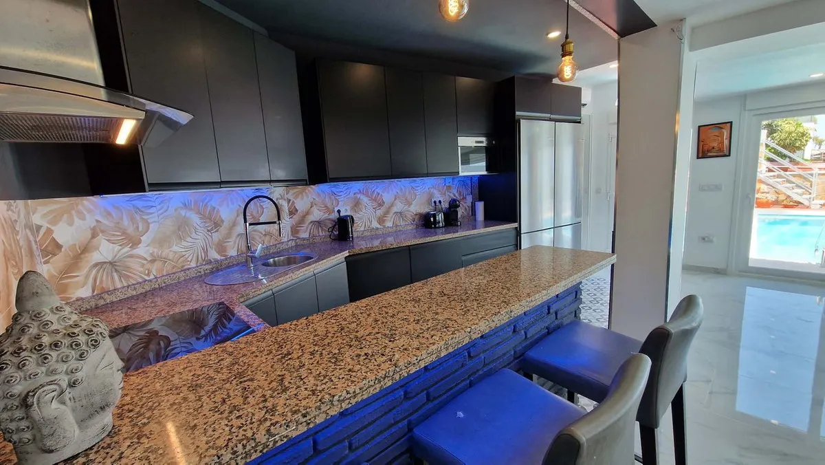 0d802cdc-8cc4-4c46-83ec-d47f0f0cfc4c