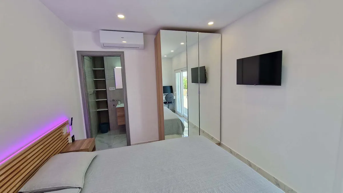 0e615f2b-0f9f-4581-88a5-a37173d1084a