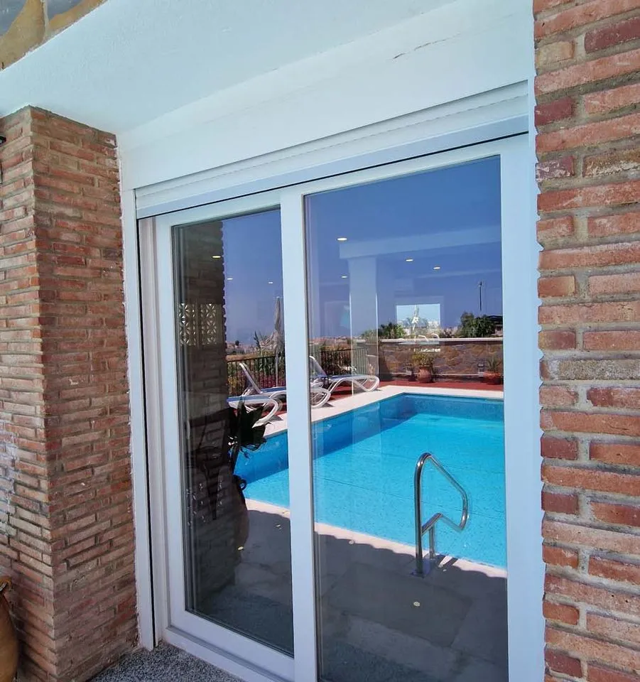 1aca5cc4-6c01-40a9-8e0d-46c2a3c66781