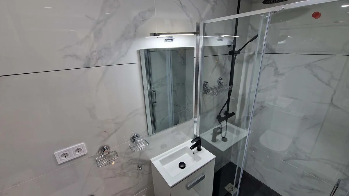 21153169-b34d-485c-bd05-a3a83023abe2