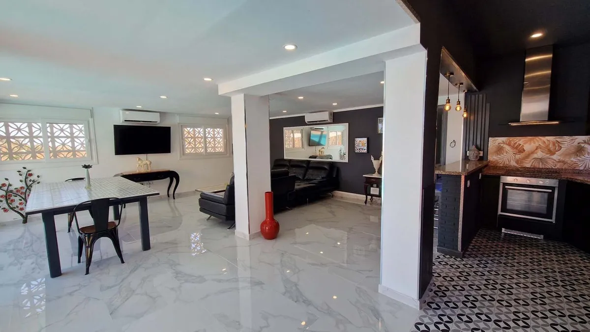 2a73dd2b-7e1d-4725-8ea3-8f7429993948