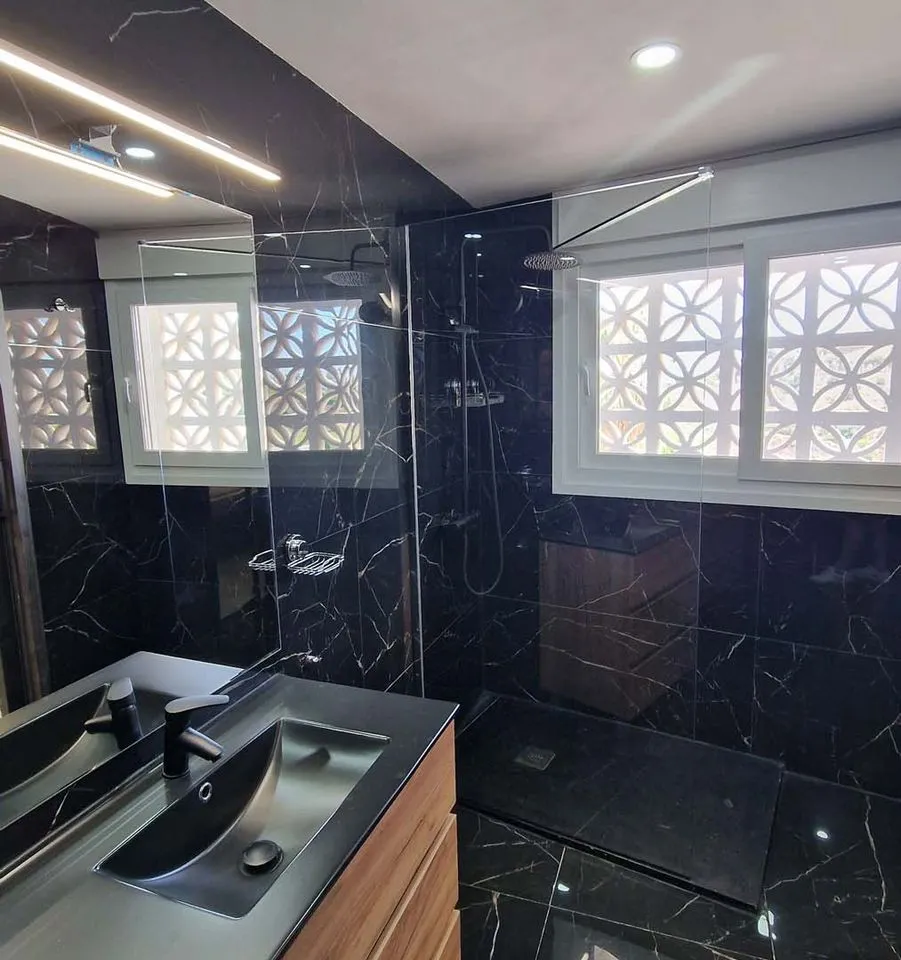 804334e9-1f8b-411d-b3fb-041769a9876b