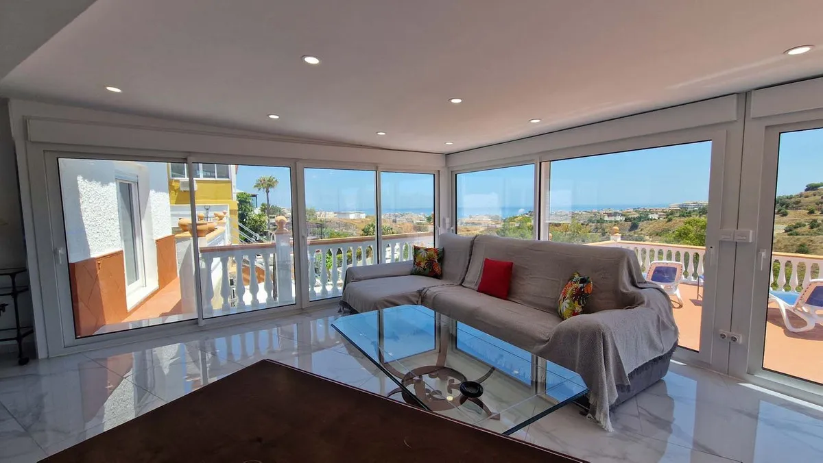 b5d4f0de-1368-4581-b945-549fee2fd5c1