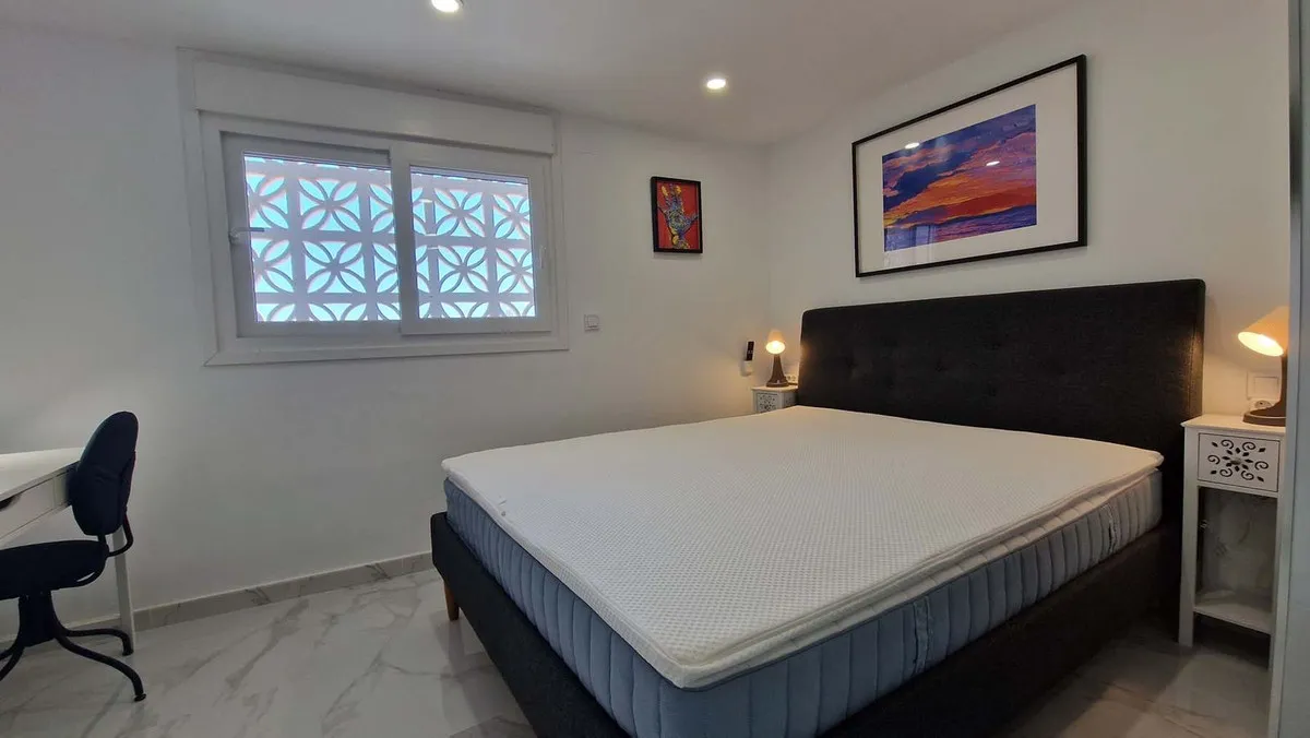 cb0c479c-3f45-431f-aba7-320333bf1726