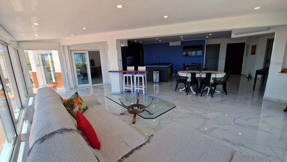 f14b845f-72fb-41cb-8c71-a75afd2eadcf