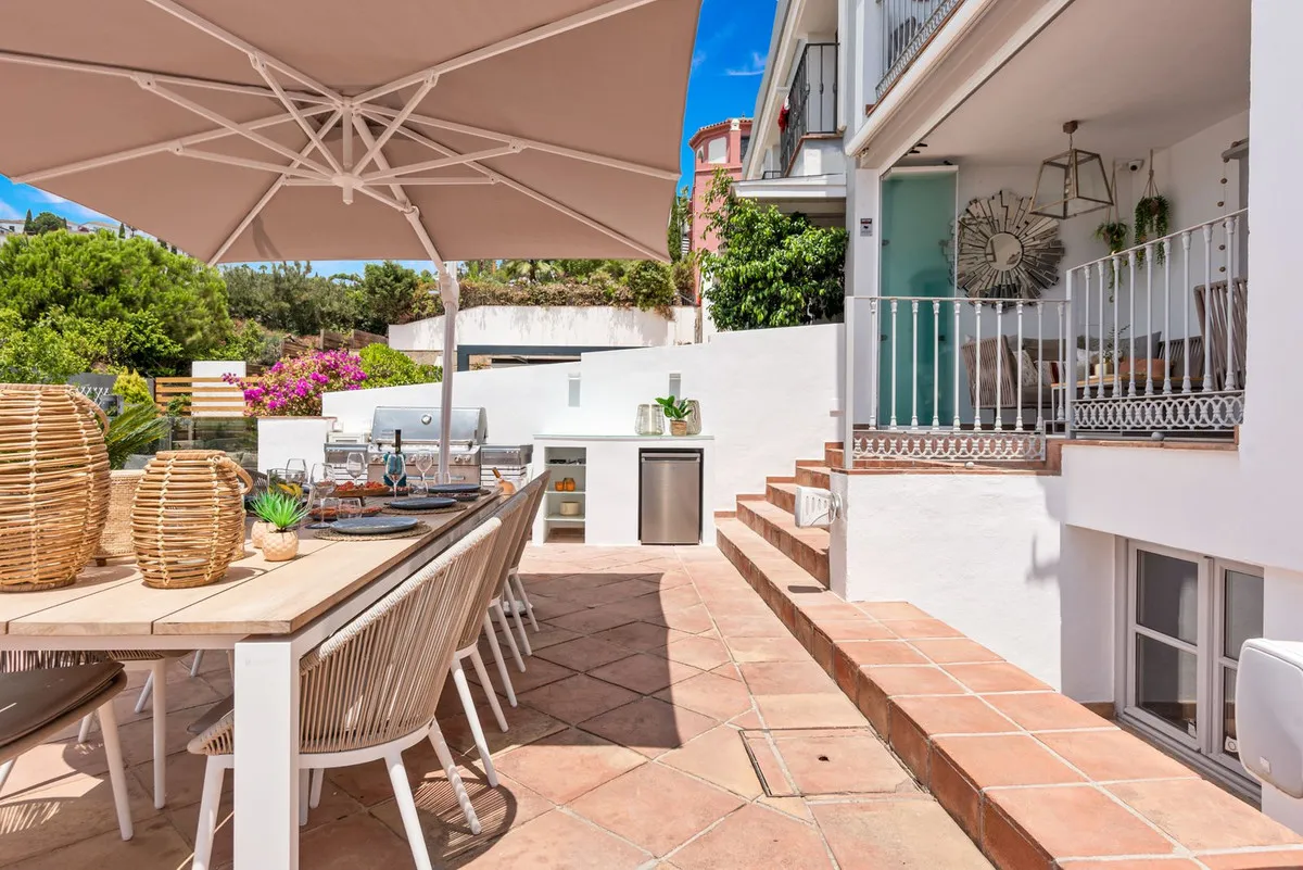 44fb1e99-d2c8-4820-b607-1dc07d2d903d