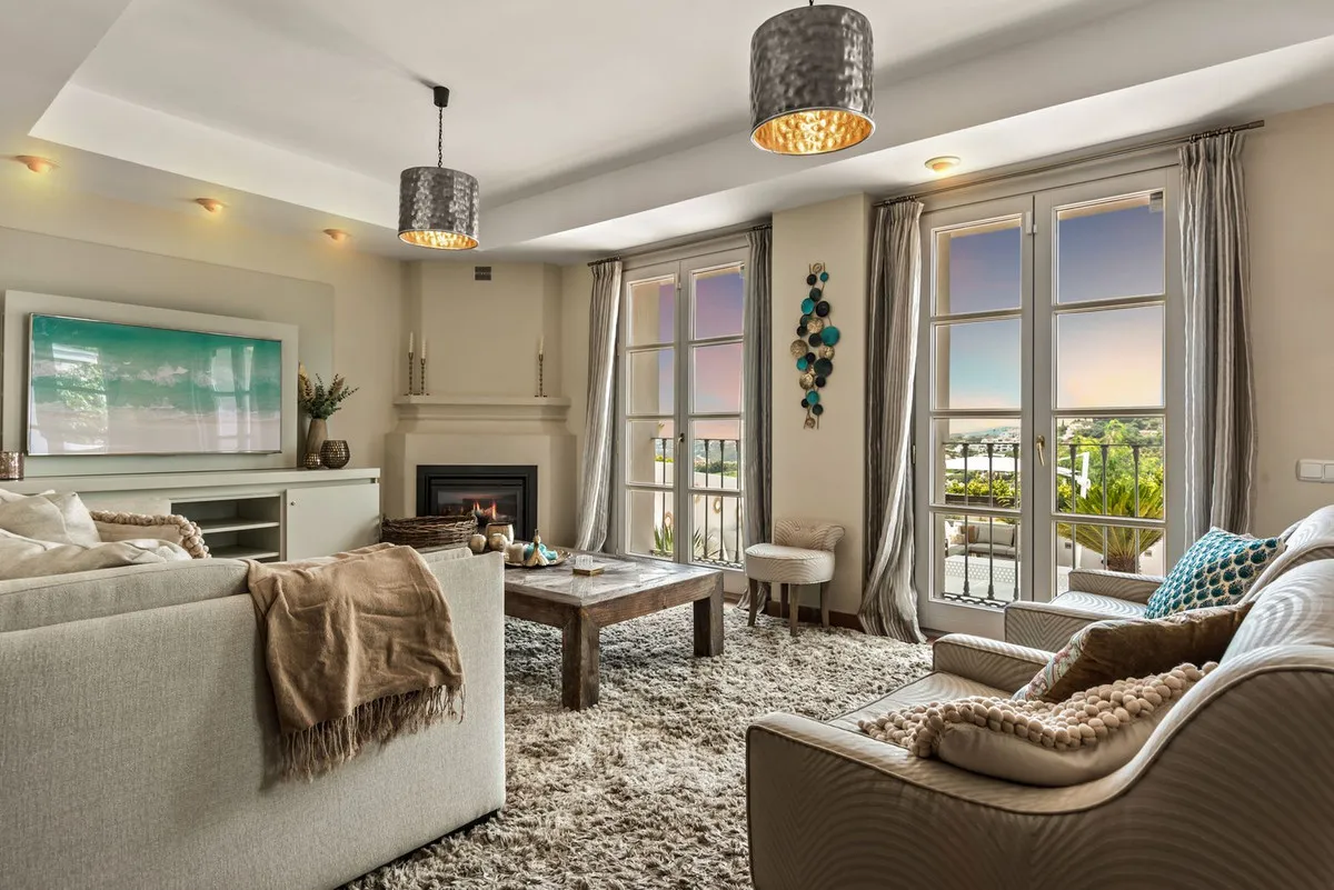 94b7c385-4f85-401f-8884-5cb4c72e601e