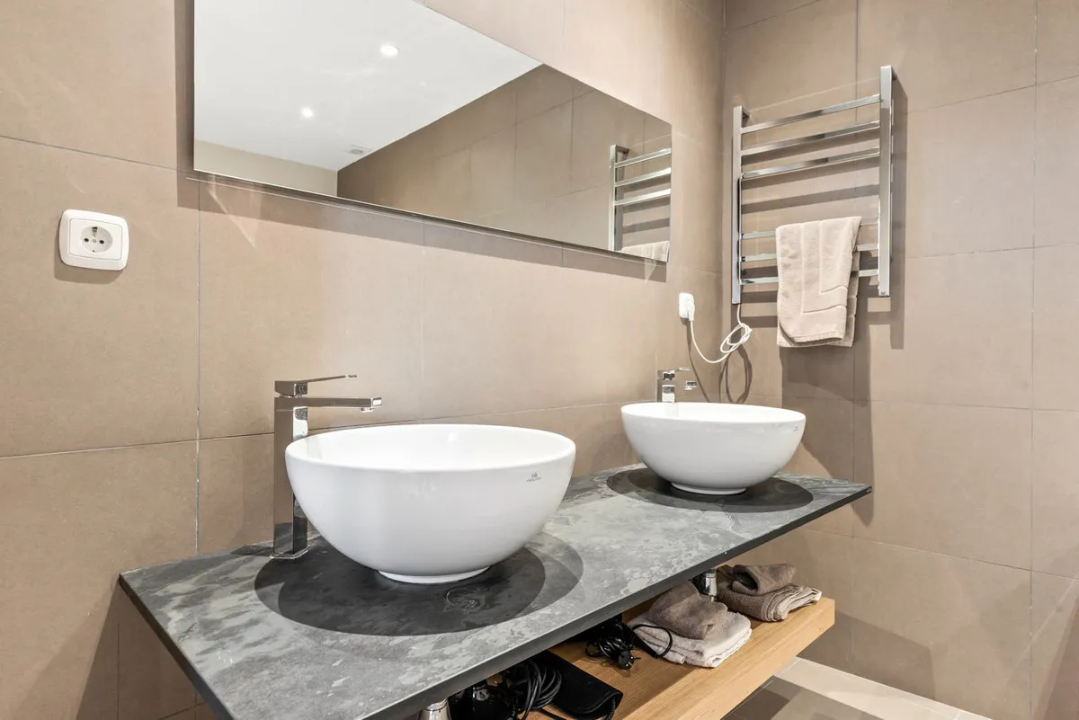 9ff03750-9647-40a2-9876-10697c2a26c3