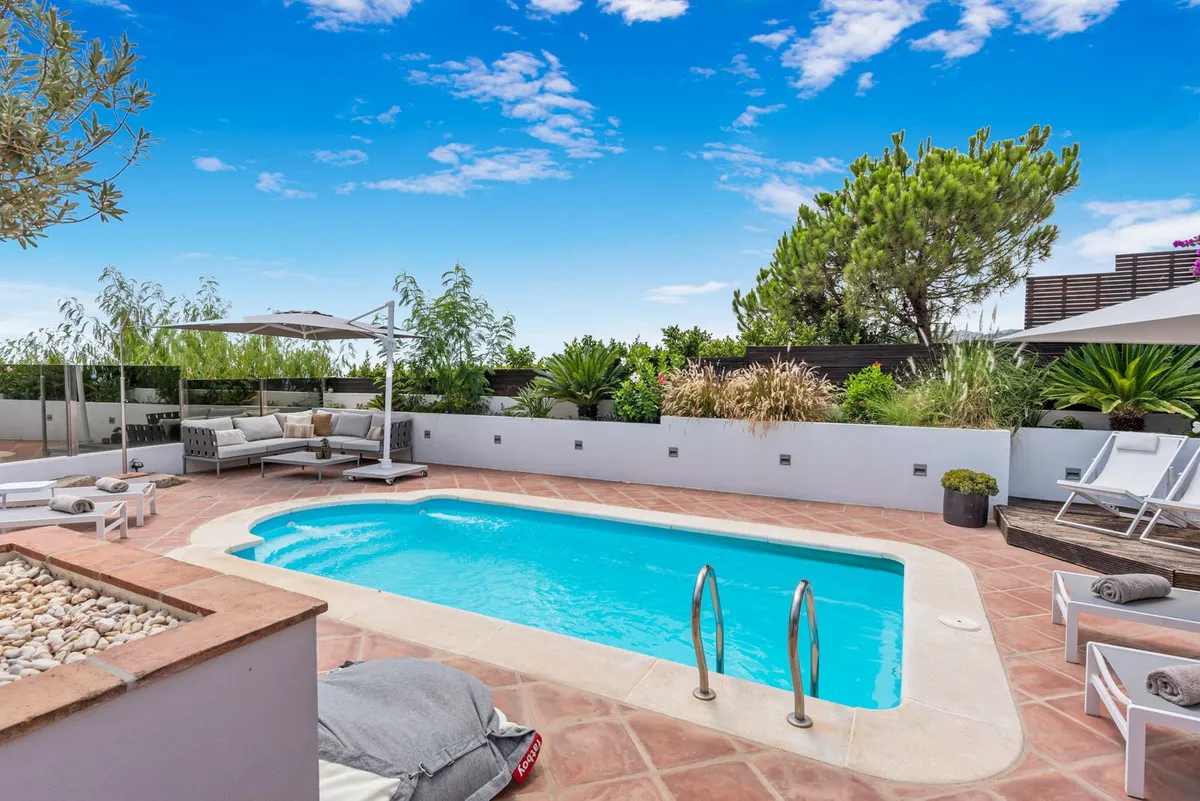 e489097b-a14d-4d90-aa63-cdca18da72f1