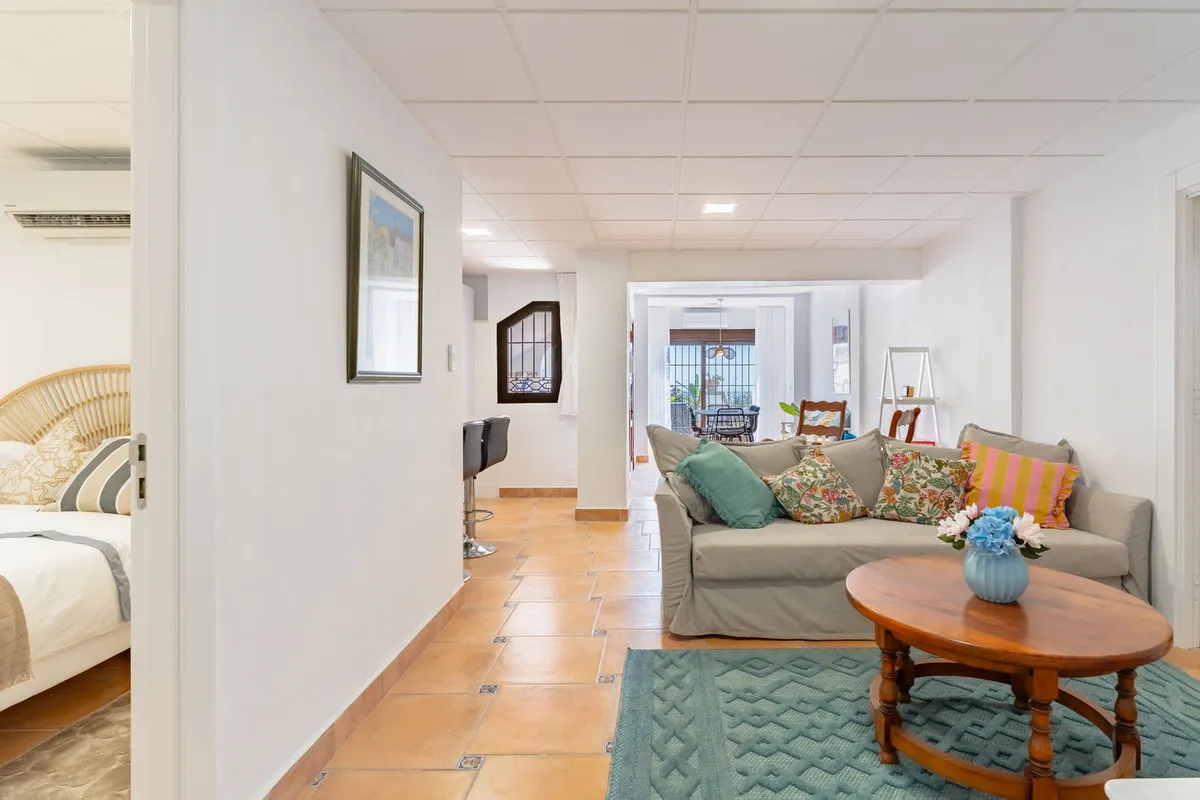 5f3efdf7-a2ce-4b9e-8ad3-d3bb5af21664