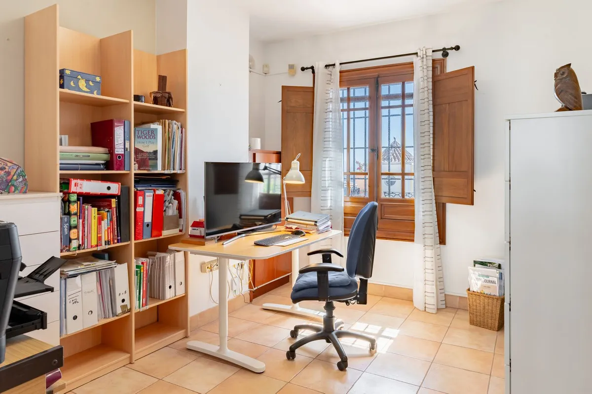 6421e597-a35e-4fae-89c7-66419e4a8867