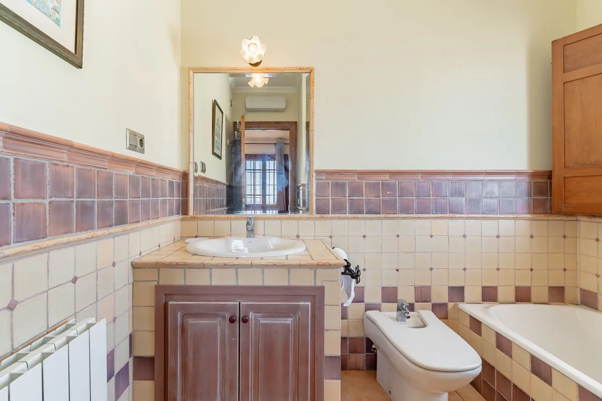 8ed31edd-1786-4c5c-9b52-26b5ee4c4dd0