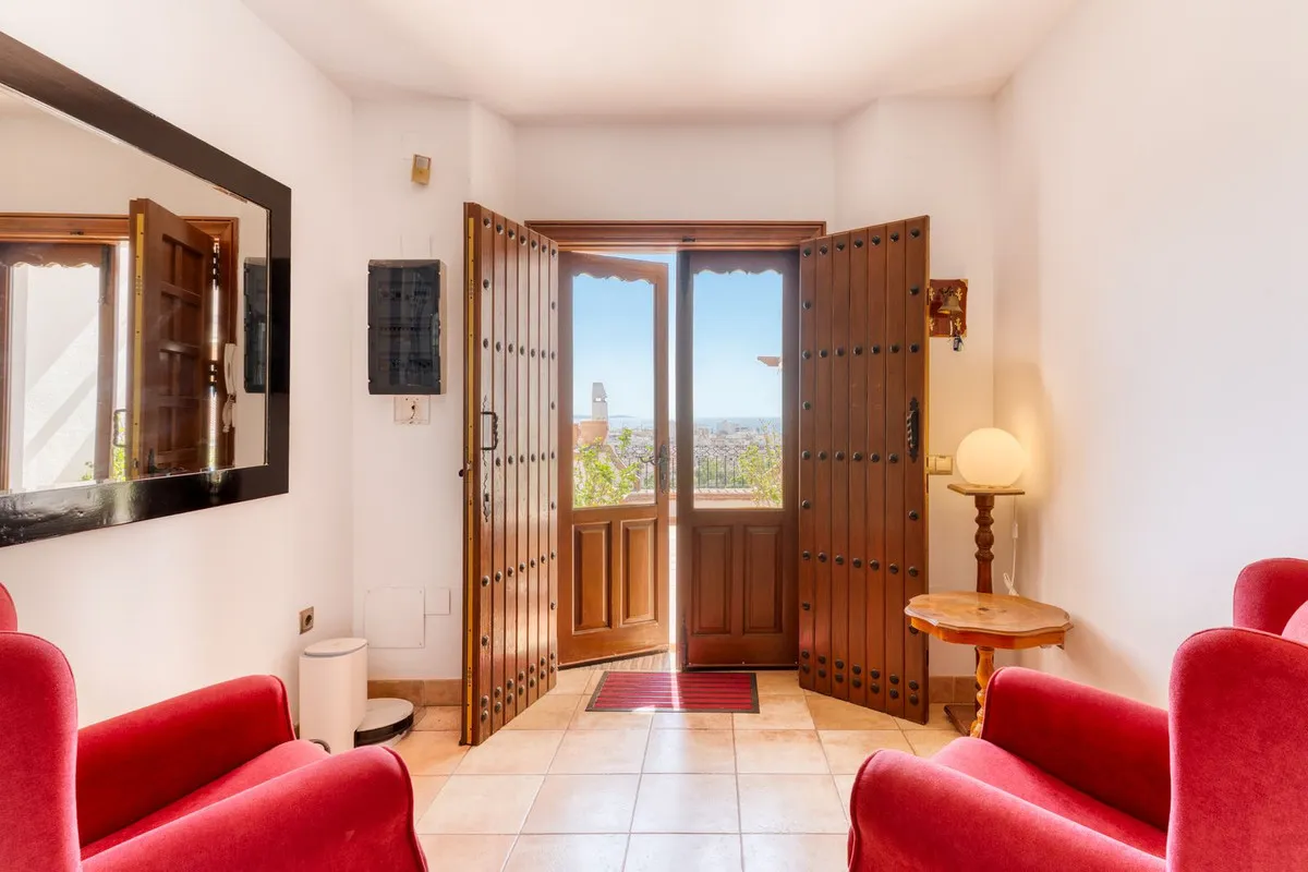 a4e66ed0-b622-4059-b2c1-0ad628b443f4