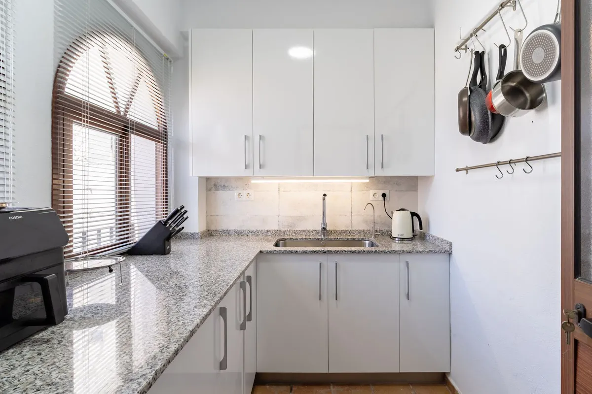 f31428ed-94f7-4fd0-a7ca-628965742d42