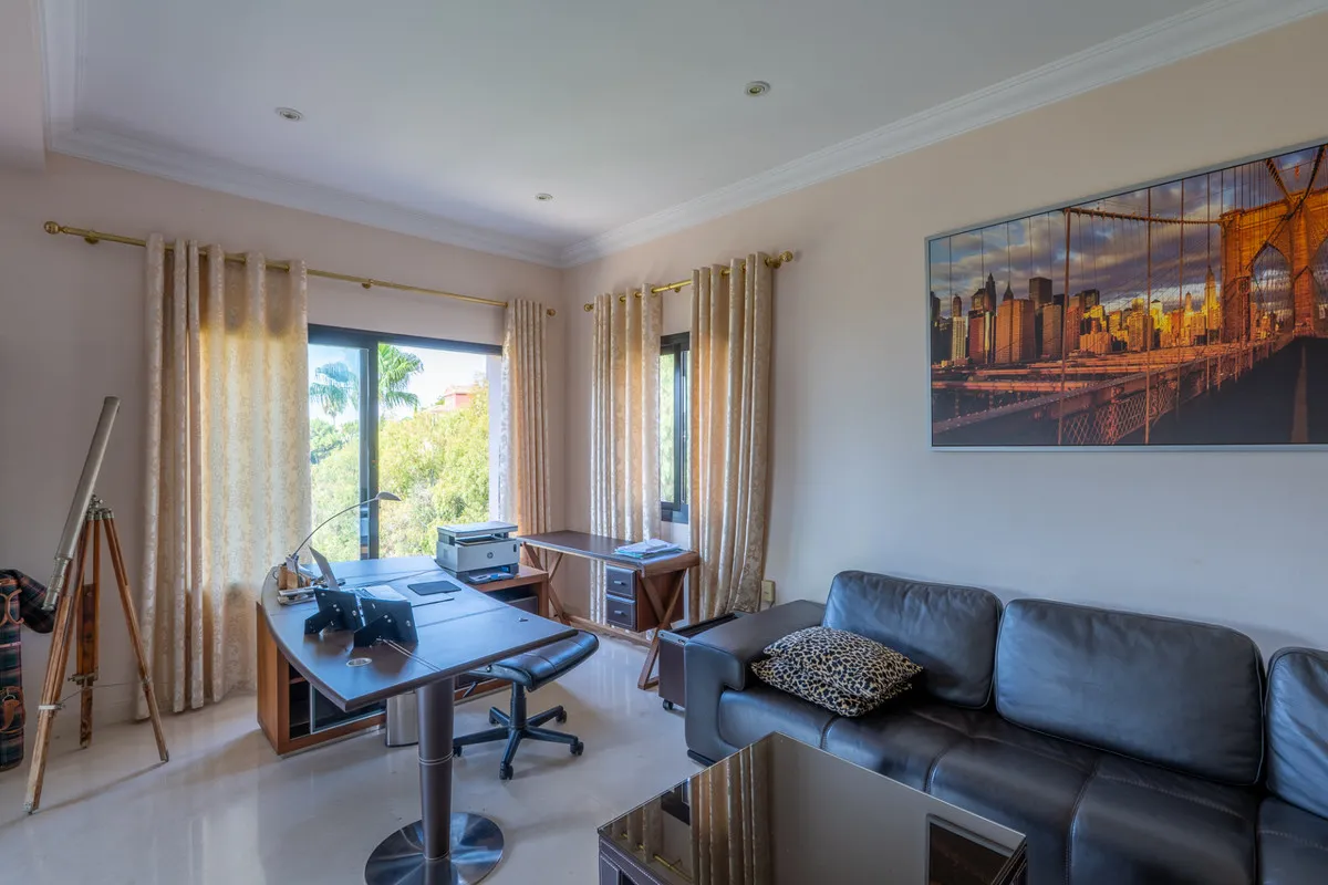 0fc6f737-efba-4192-b180-e8eefae6fbc6