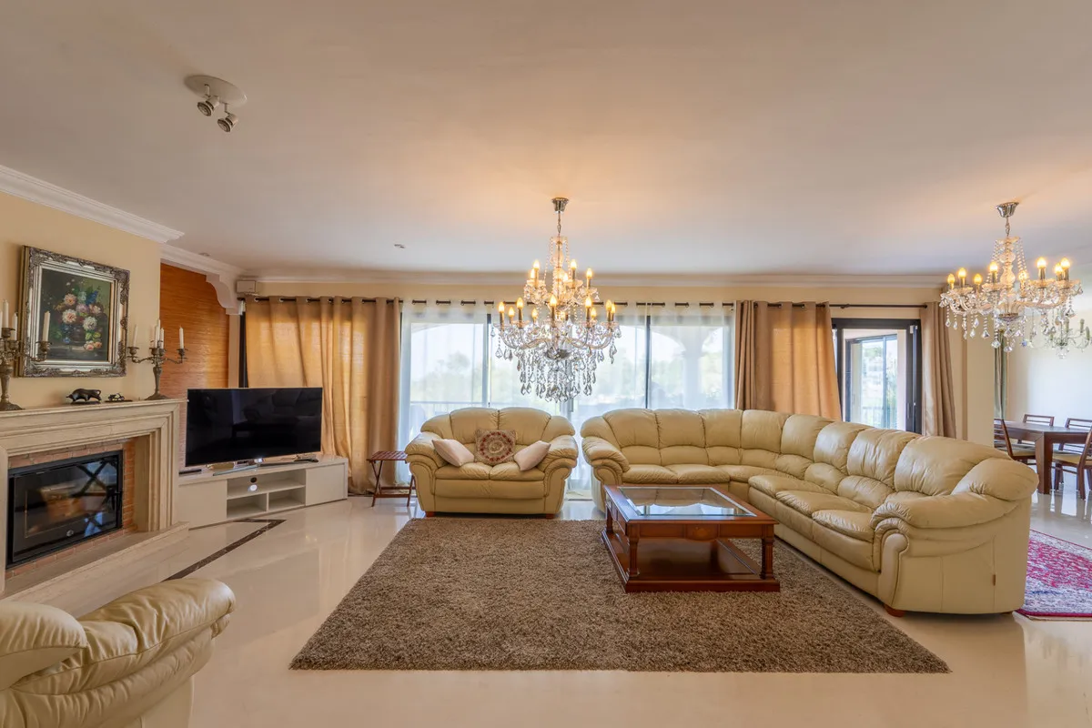 44fd971c-9d08-4804-bf50-e6eb2bdcba3d