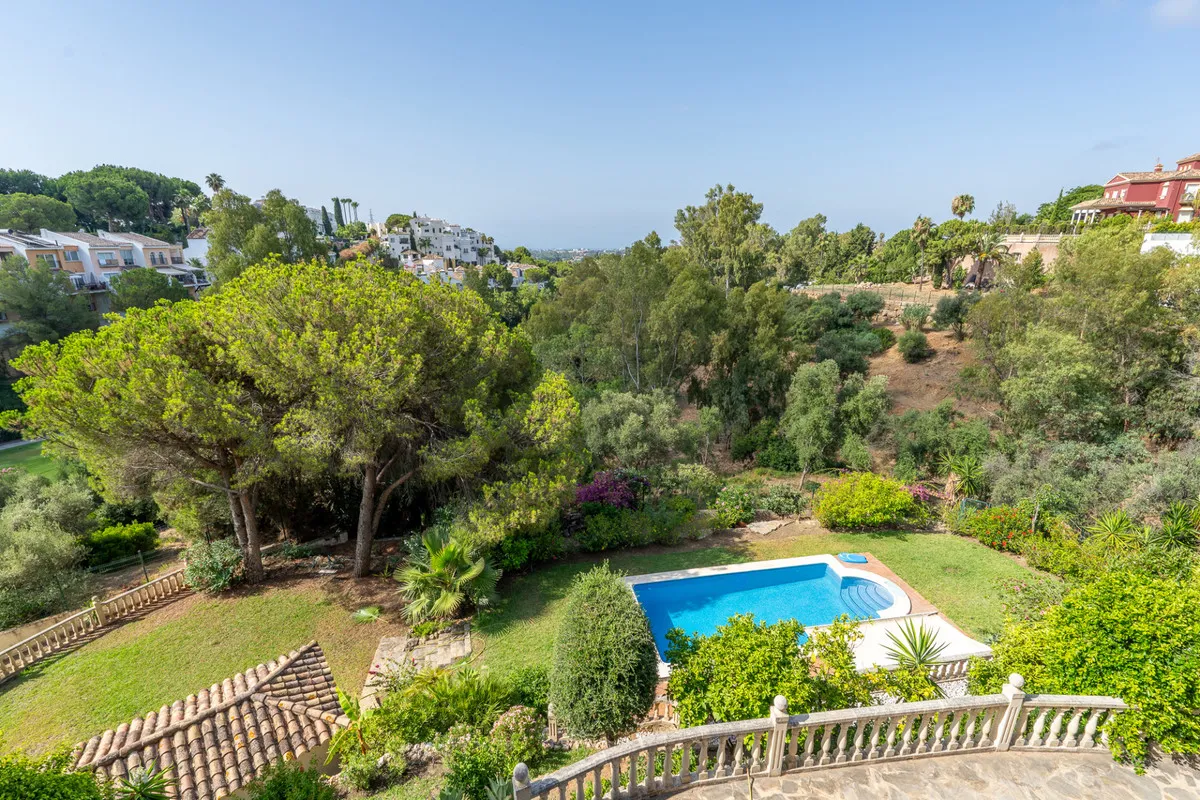 625dc963-e93f-46e5-8705-76db83ceaf24