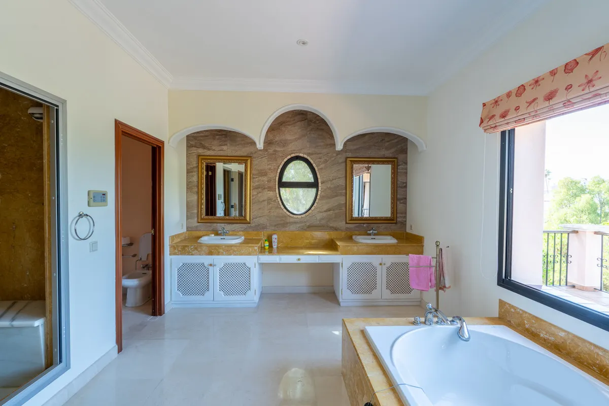 72e3e9dd-b490-4fa1-9c43-de098ecf1f9b