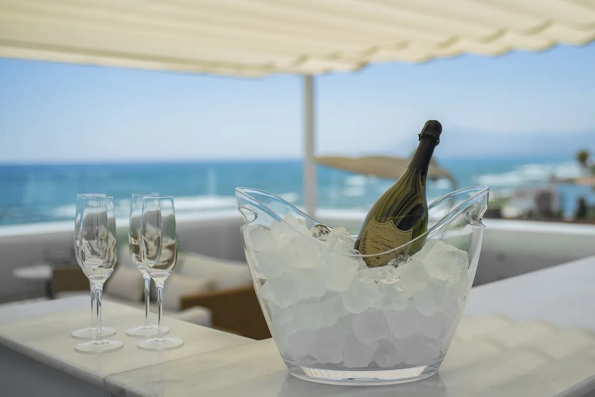 c42304e7-ff1b-4d4f-88e2-61ad080dd47c