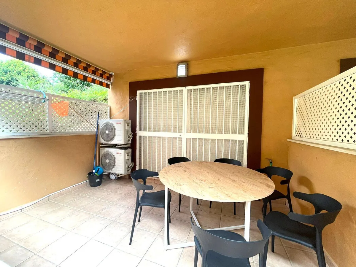 b9ffe45e-fd59-4fa5-b07e-d29370e36cb5