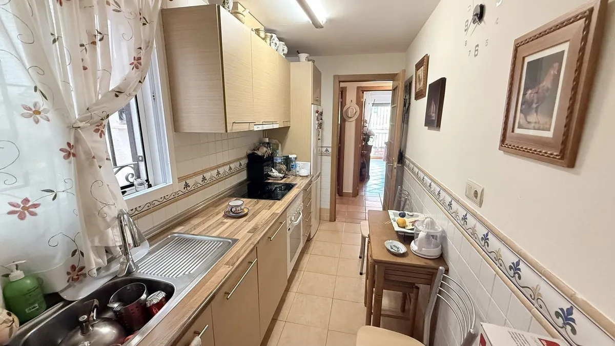 d9635125-ae4e-4a69-ac29-0223decad9f4