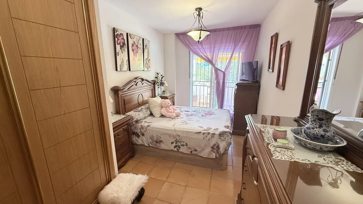 f4488f5c-fc27-49f0-a0d5-bfd5f10951d9