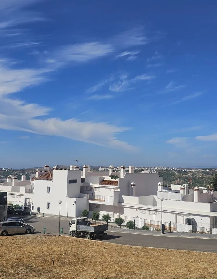 47b9e8a6-fbc5-4efe-86a1-360c353333bf