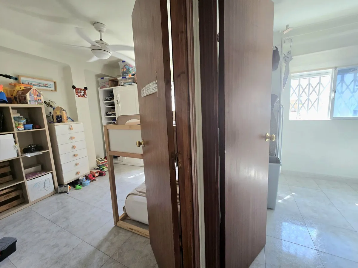 c9520678-975e-4f64-acd2-6b034246c943