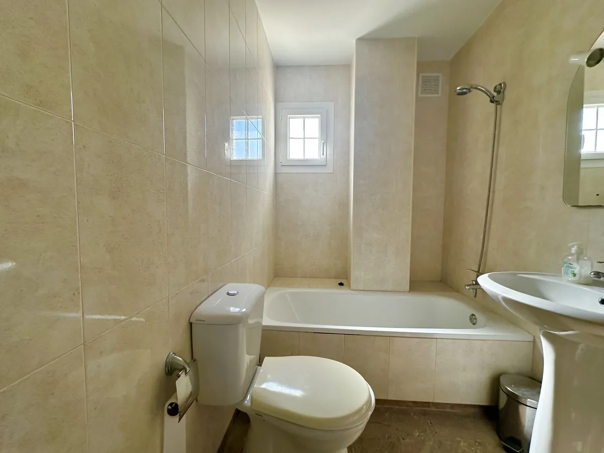 f02ecac5-1d45-4a4f-8dff-e66fb3434b5f