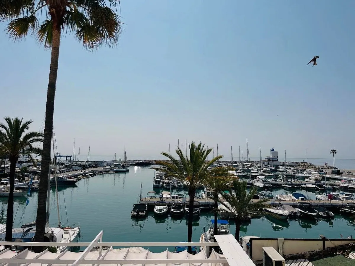 e8438f37-d8bb-4d38-928c-2bc3d6251ce3