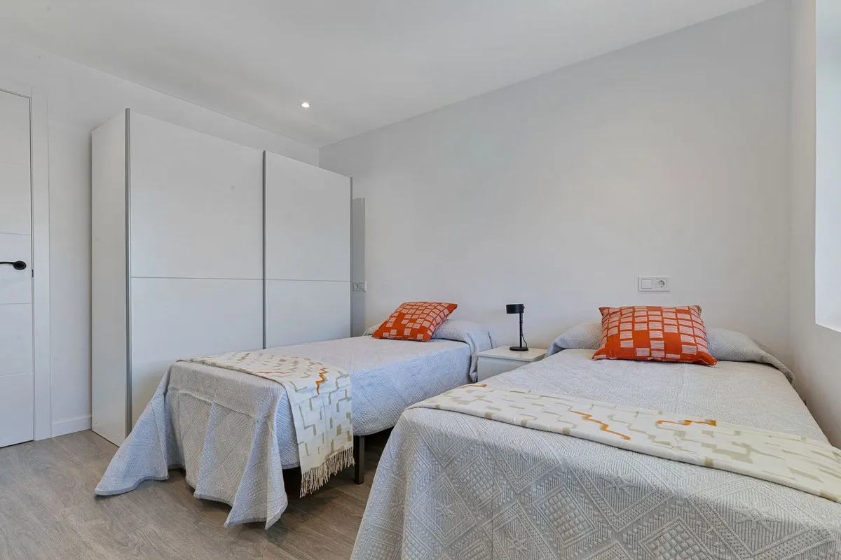 30635ebc-5aa1-4983-9245-a030f4475375