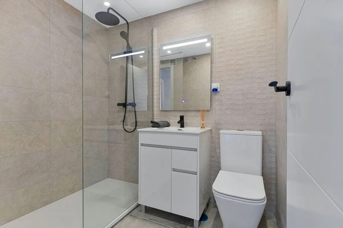 90fa792e-6bb5-4d00-a2f8-dacd9be5cb7b