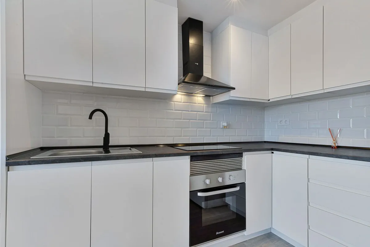 91626059-6138-421e-80c7-09da08f9481e