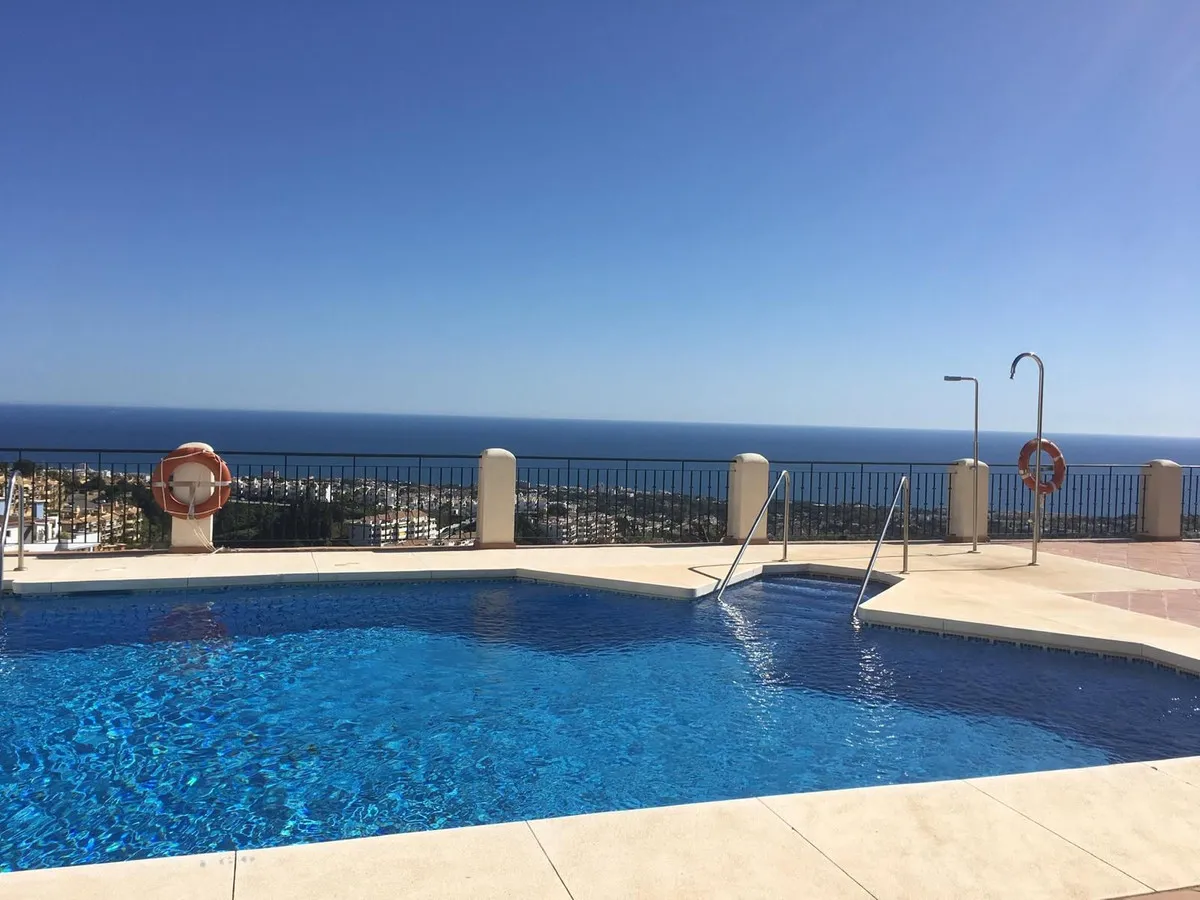 1514c886-a1ec-4c7a-9f44-131de7f41284