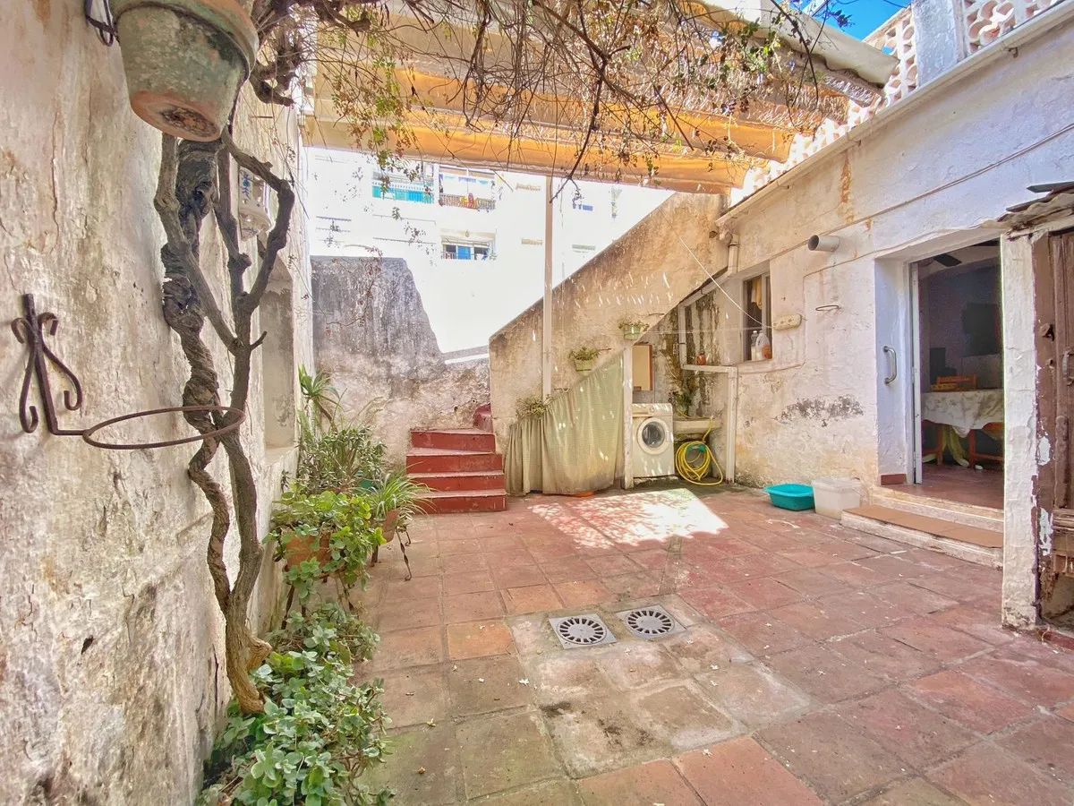 28ac7b2b-6407-4fa5-bf82-2e671cffcd88