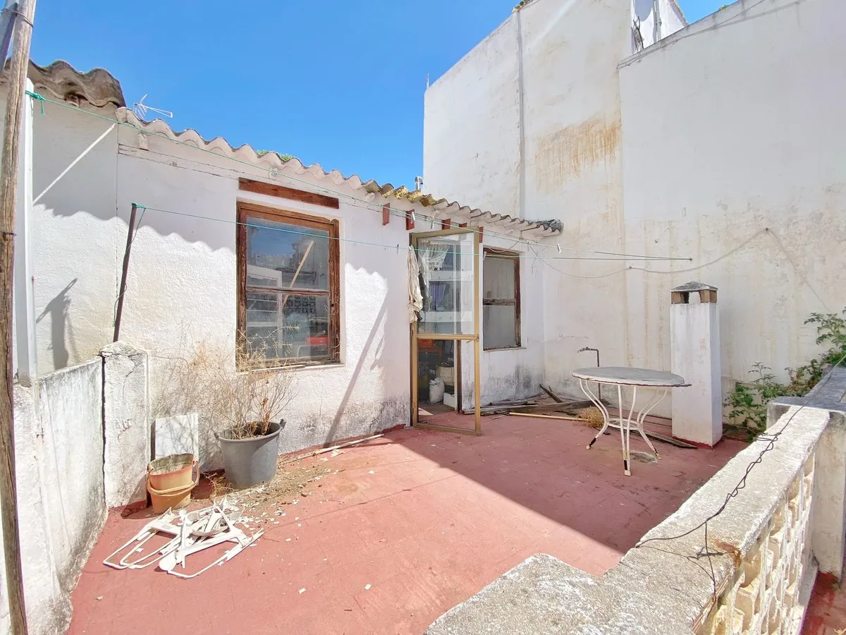 692b5f1e-6087-433d-9c35-1644db4d7378