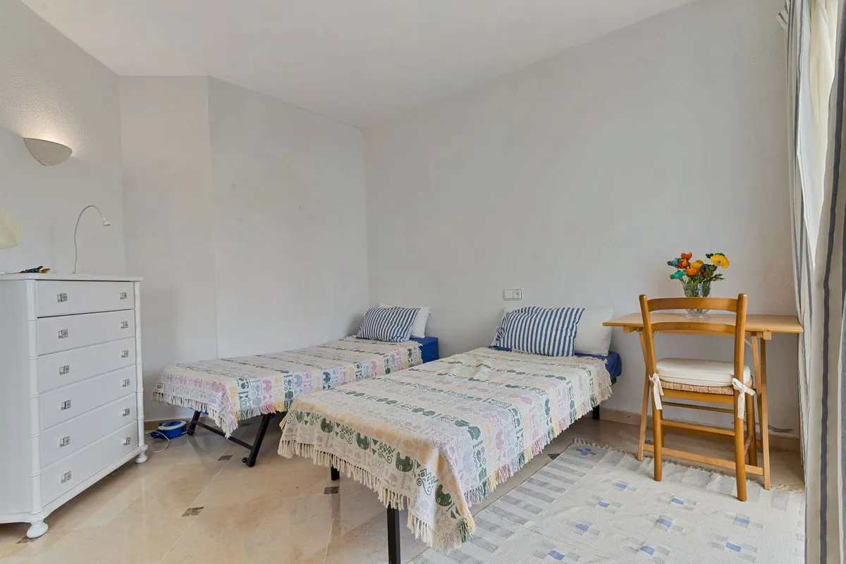 c88c32d5-30be-4b34-83f2-fdff658f7dd0