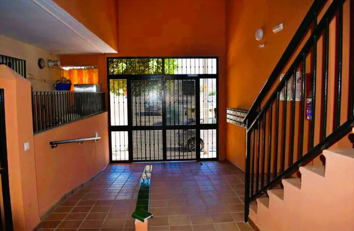 0a074f41-d8a8-4ab6-ac98-bc0091056d97