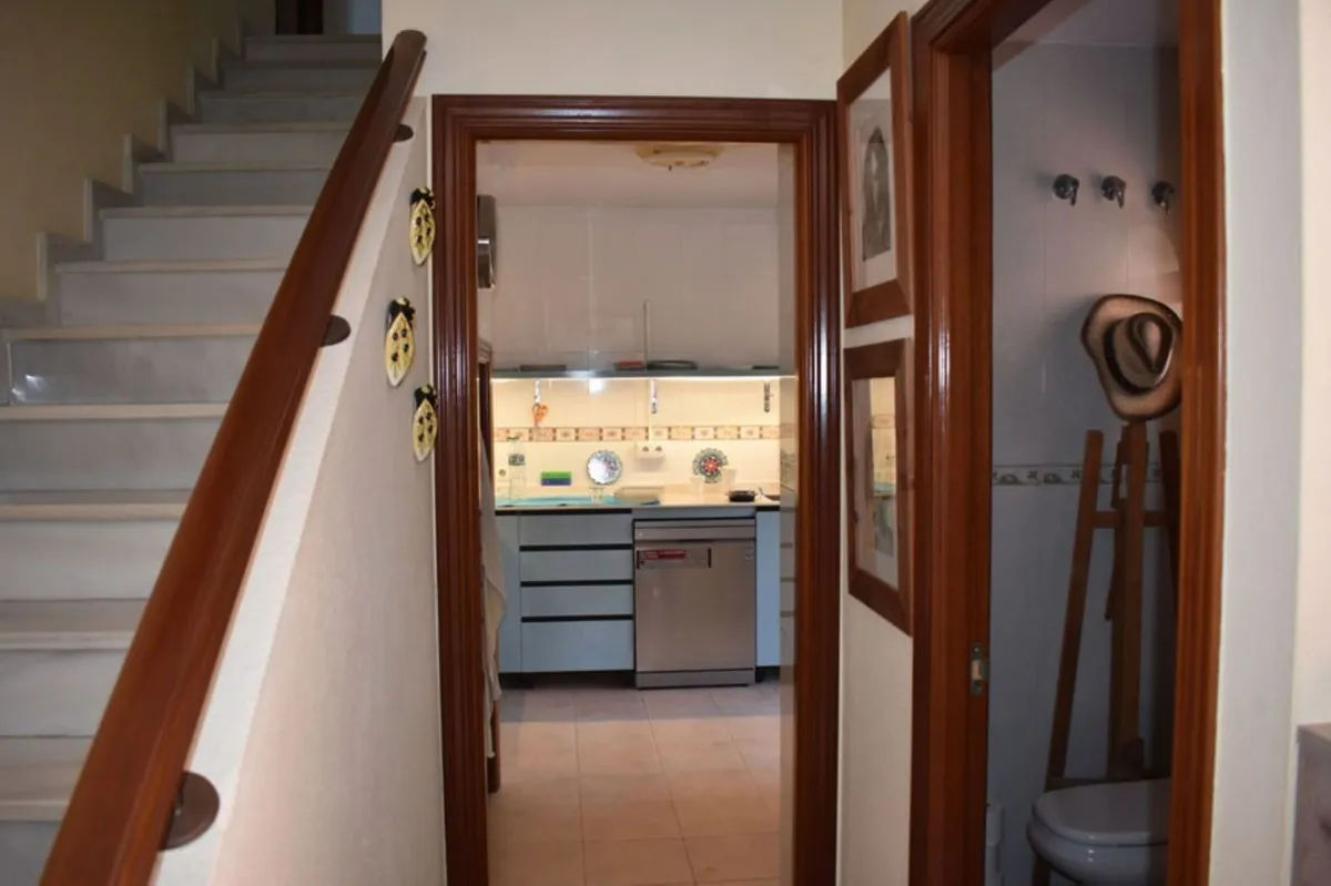 c8b159df-7bc1-4127-a205-68436ed5271f