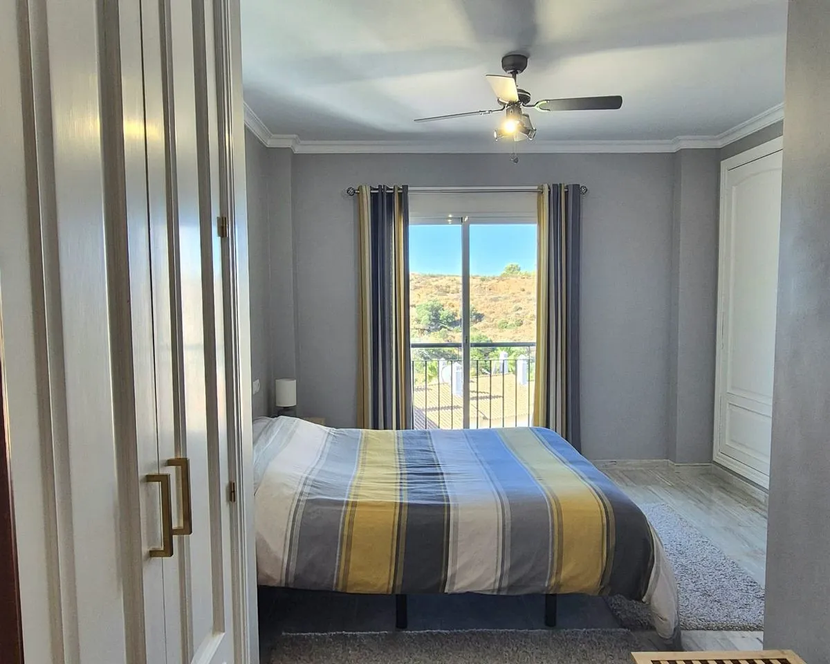 03e856bb-c49d-41d1-aded-864b7102ce32