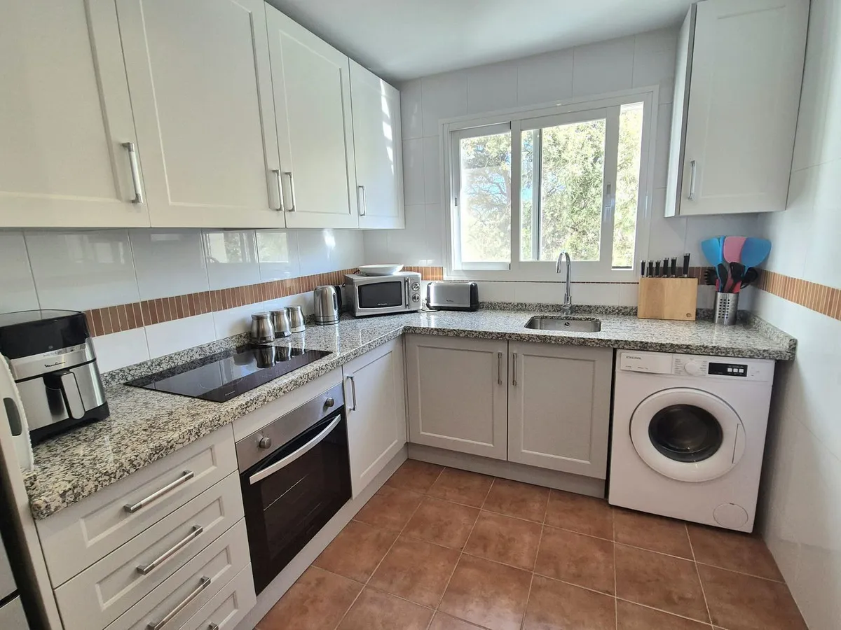 9d9620eb-b643-4c50-95c6-309c8e3ec70d