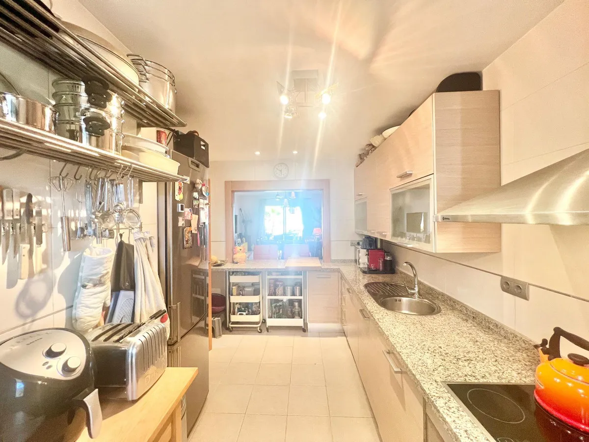 454cc9e4-50f5-40ff-8b0e-c3f74b6e171d