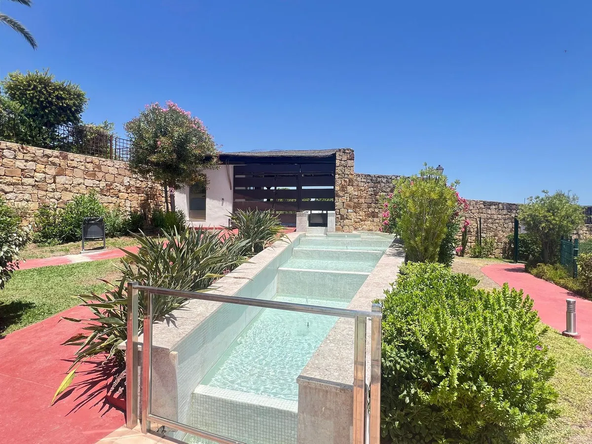 553d7297-8a2e-41d8-9d94-dffd4d86f878