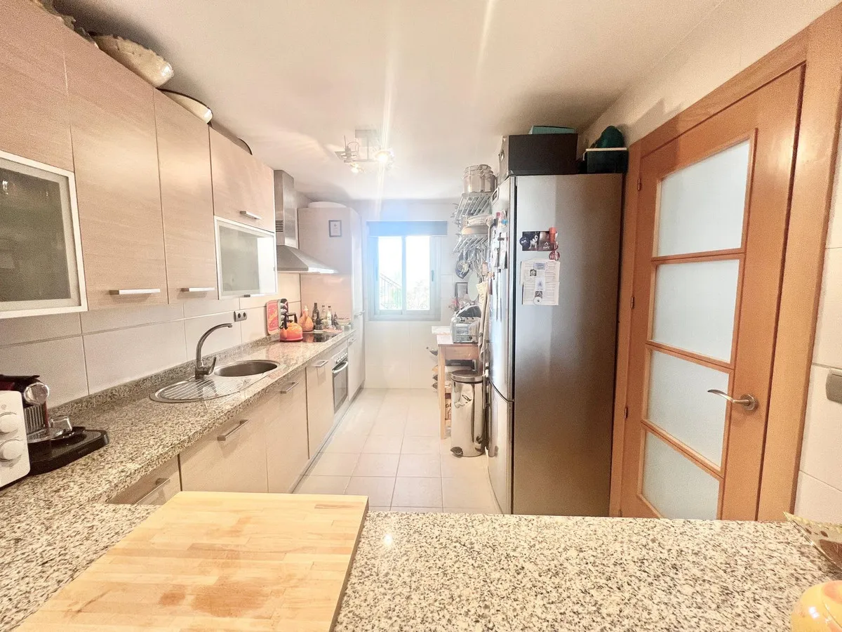 7903fec5-8d66-403d-8042-aa18880bd9aa